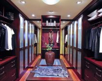 Kelowna Custom Closets: An Impressive Place to Dress